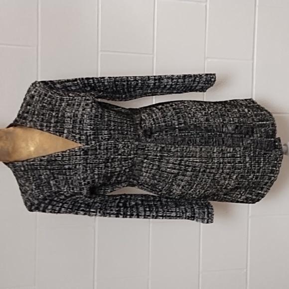 United Knitwear Medium 60% Cotton Black & White/Cream Chunky Belted Cardigan - Picture 1 of 11